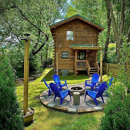 Cozy Creekside Cabin Waynesville Exterior foto