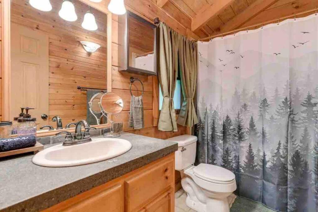 Cozy Creekside Cabin Waynesville Exterior foto