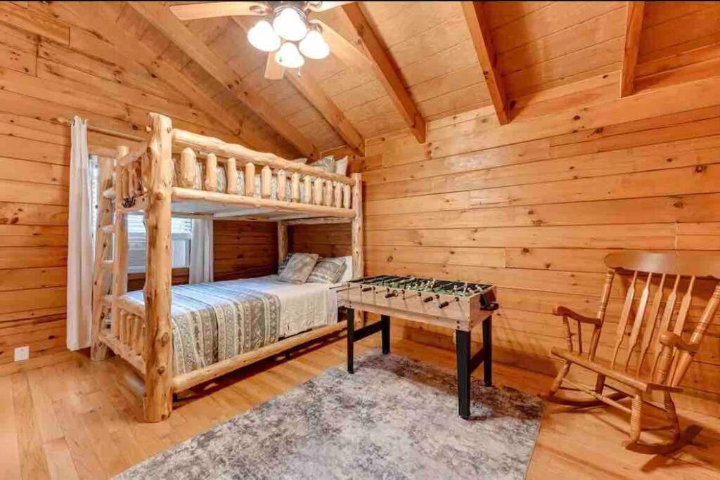 Cozy Creekside Cabin Waynesville Exterior foto