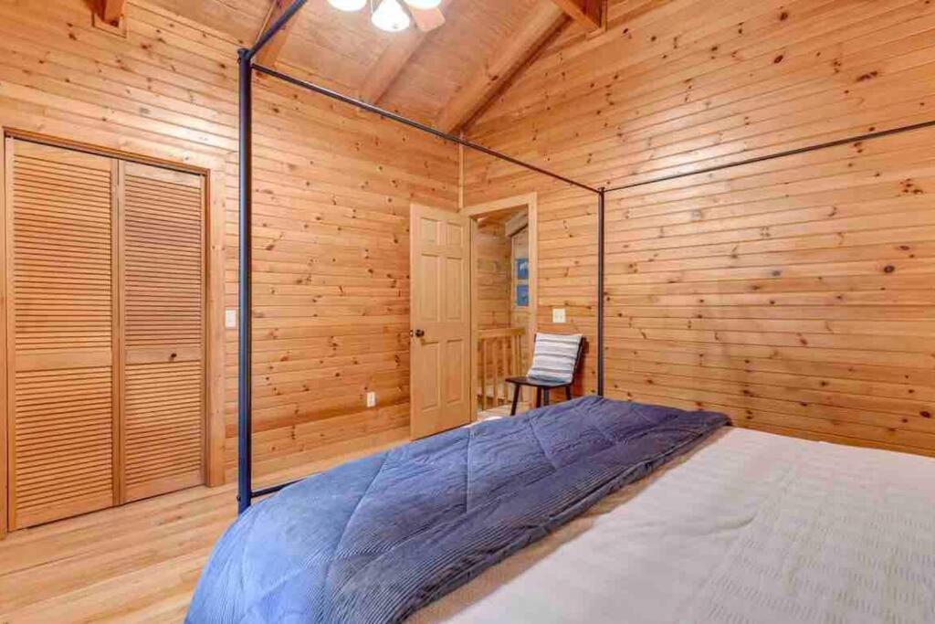 Cozy Creekside Cabin Waynesville Exterior foto
